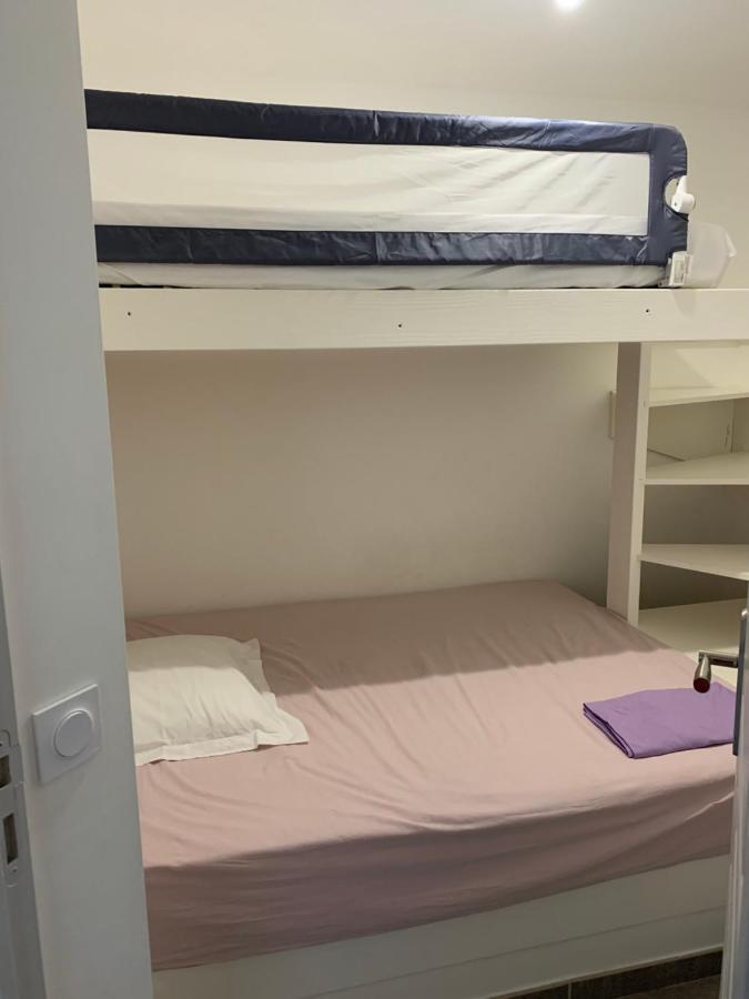 Appartement Saint-Péray : La Chapelle du Prieuré Extérieur photo